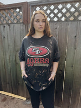 Load image into Gallery viewer, Vintage 49ers Tee
