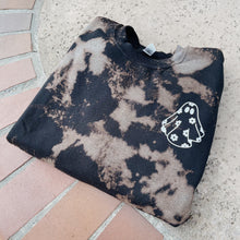 Load image into Gallery viewer, Daisy Ghost Crewneck - PRE ORDER
